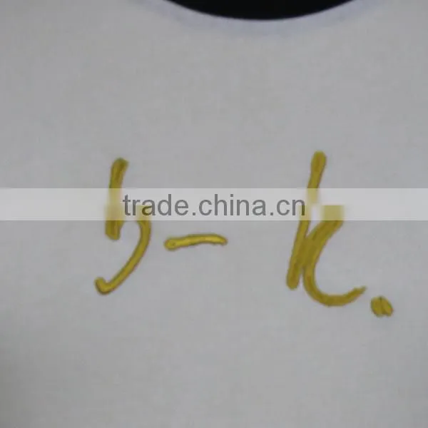 Rib Collar Short Sleeve White Golden Embroidery Tshirt photo-5