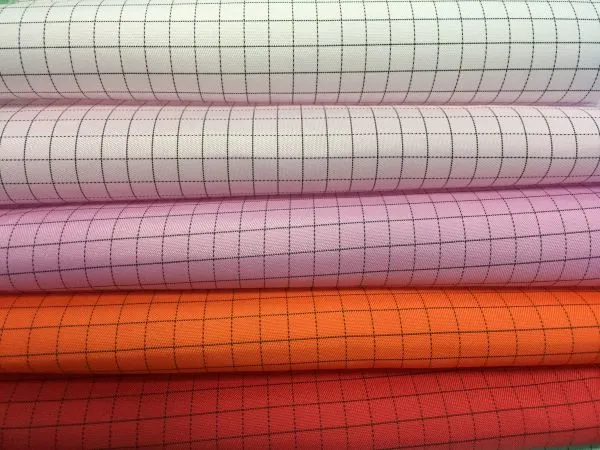 Cleanroom ESD Fabric Antistatic Woven Polyester Fabric 5mm Grid White Blue Yellow Color