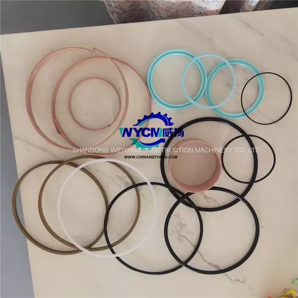 Doosan Tilting Cylinder Seal Kit for SD300 Wheel Loader photo-2
