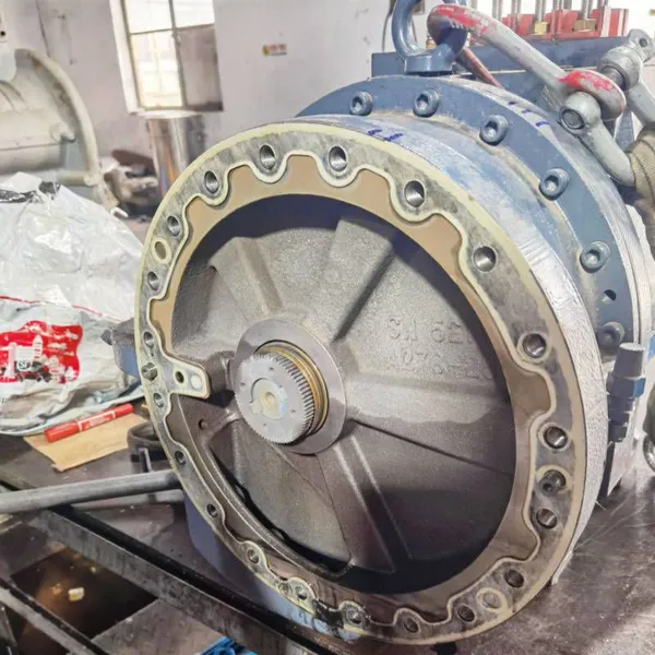 Maintenance of Carrier Screw Compressors in Central Air - Conditioning Systems With High Noise, Modification of Unit Electrical Control, and Cleaning of Multi - Connected Air - Conditioning Systems photo-3