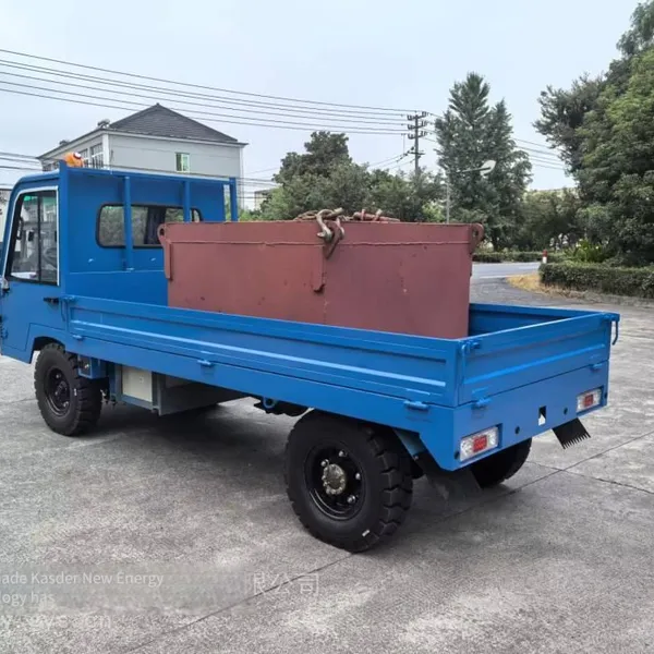 Supply of Likai Electric Battery-powered Forklifts, Electric Tricycles for Cargo Hauling, Transport Vehicles, and Electric Four-wheel Flatbed Trucks photo-4