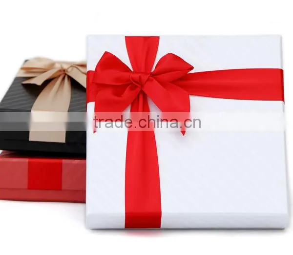 Good Quality 12 Case Candy Gift Box Can be Added LOGO White Chocolate Box