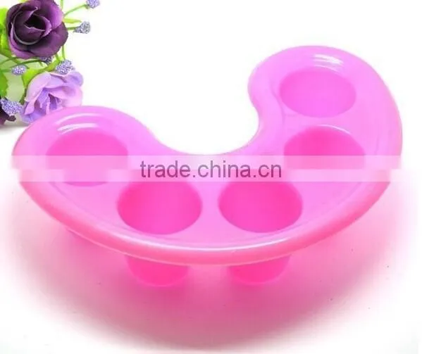 2015 Manicure Tools New Designed Five Fingers Bubble Hand Plastic Bowl for Nail Art photo-6