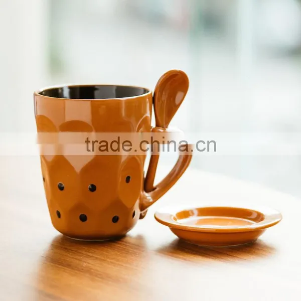 White Ceramic Coffee Mug With Dot photo-3