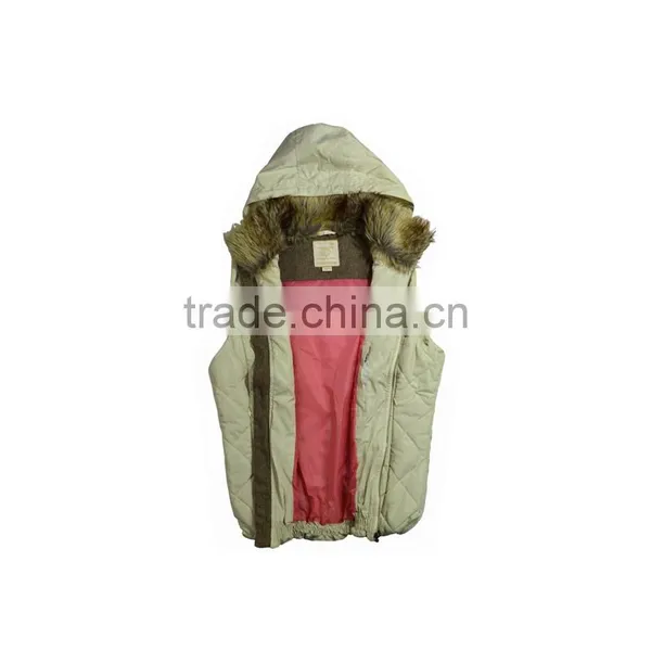 Fashion Winter Women's Warm Sleeveless Coat With Fur Hood photo-2