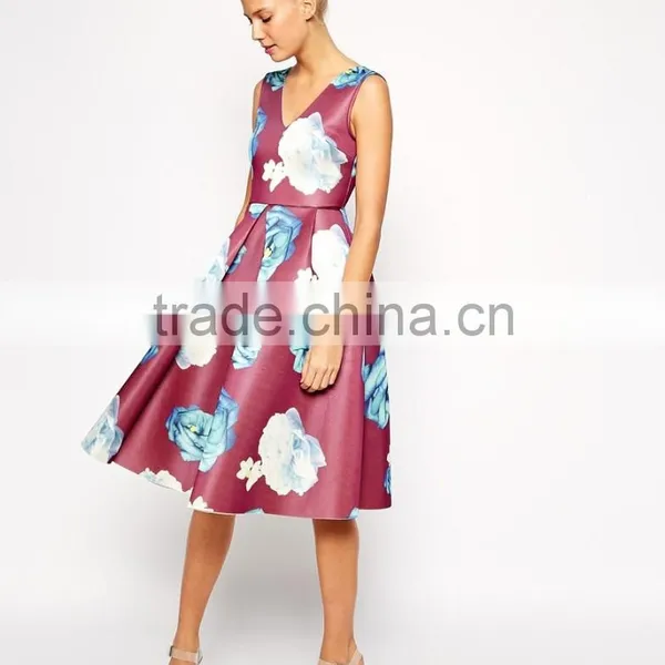 Premium Midi Dress in Bonded With Large Floral photo-4