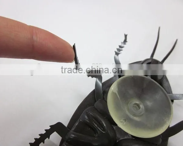 Kid Jumbo Plastic Cockroach Trick Toy photo-3