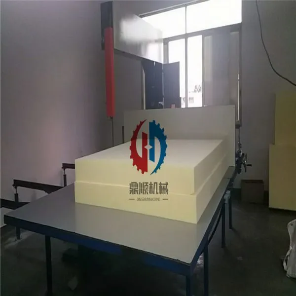 Ручная вертикальная машина для резки пенопласта
