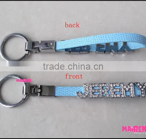 Metal Leather Tourist Souvenir Name Key Chain With Letter photo-4