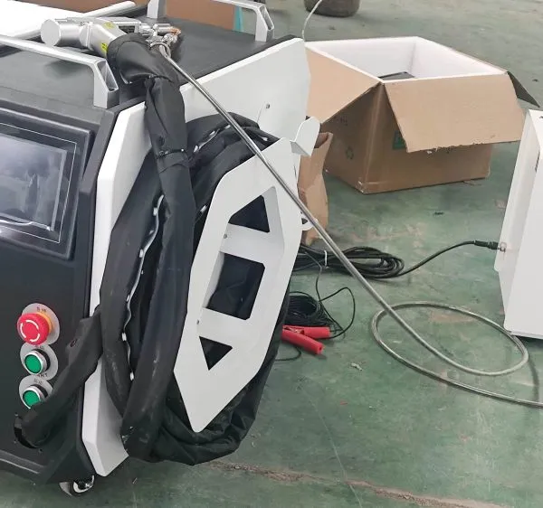 High Power 2000W 3000W Handheld Laser Welding machine Metal Laser Welding Machine 1500W 1000W