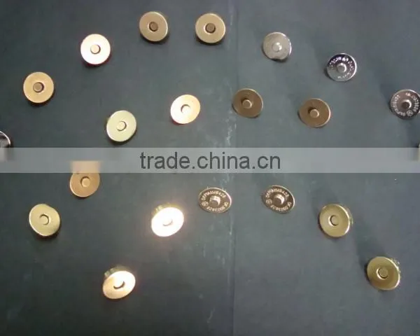 Magnetic Button