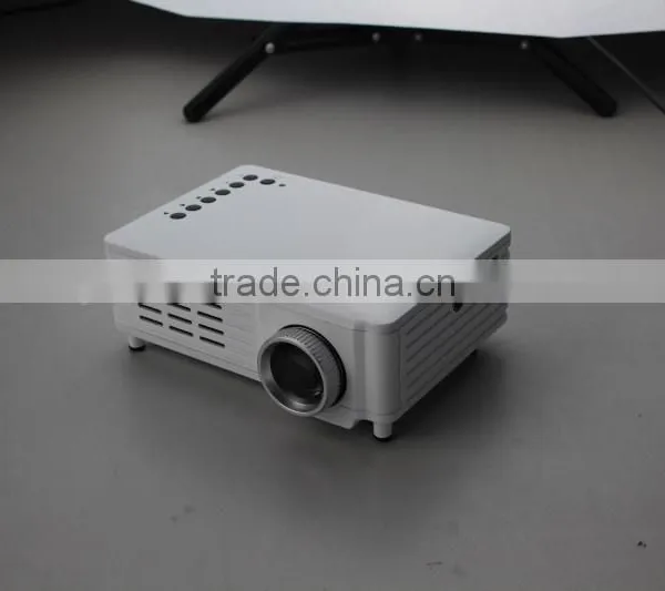 2015 Cheapest Mini Portable Projector LCD Pannel Home Cinema Projector