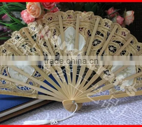 High Quality Handmande Heart Pattern Lace Fan photo-4