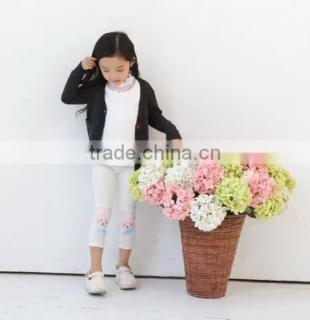 China Manufacturer Girls Fashion Wool Cardigan Design Baby Handmade Sweater Design photo-2