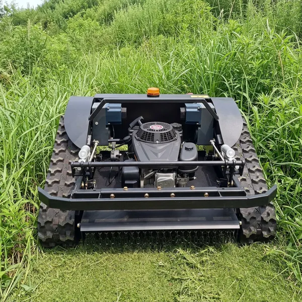 Grass Cutter Agriculture Machine VTLM600 600mm Width 200m Remote 60 Degree Slope Gasoline Crawler Safety CE