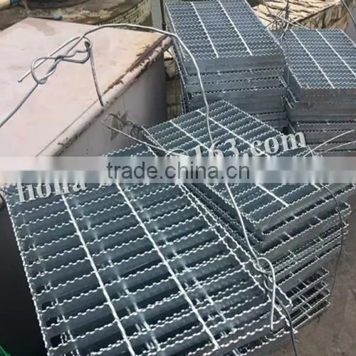 Guangzhou Factory Direct Galvanized Trench Walkway Grating Cover photo-3