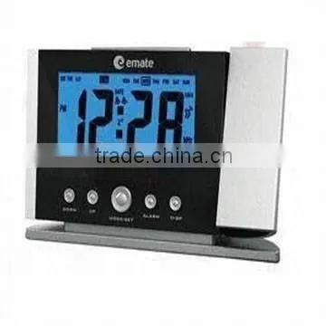Atomic Projection Desk Clock With Indoor Temperature and Big Character Display