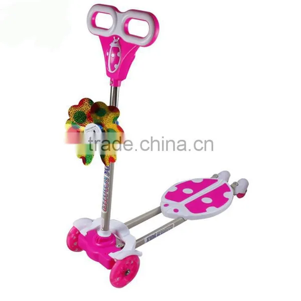 Flashing Wehel Frog Scooter With Double Pedal Four Wheel Scooterl Children Scooter photo-3