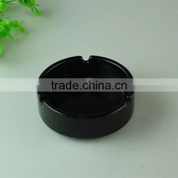Round Black Ceramic Ashtray,cheap Porcelain Ashtray,ashtray in Stock photo-2