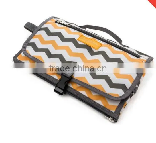 2017 New Design Fashion Polyester Travel Baby Foldable Changing Mat for Shopping