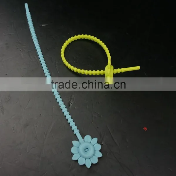 16134 Flower Shape Silicone Multi-Use Tie Wraps photo-5