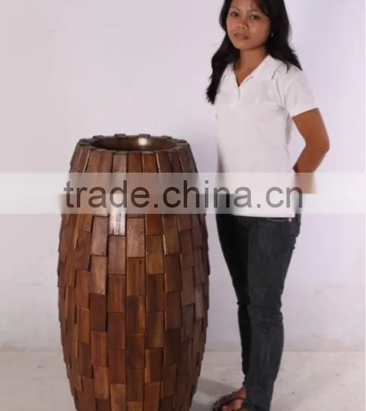 Wood Overlap Planter photo-4