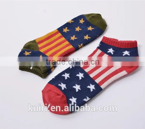 Hot Sale Cotton Germany's Harajuku Hip Hop Maple Leaf Socks Men's Street Boat Sock for Male photo-2