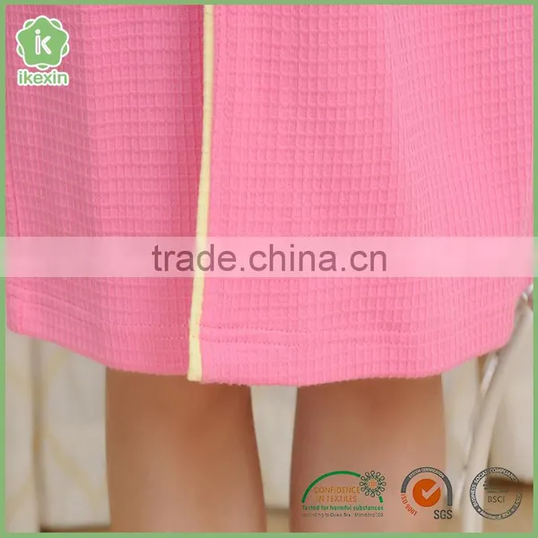 China Solid Color Cozy Microfiber Waffle Bathrobe photo-6