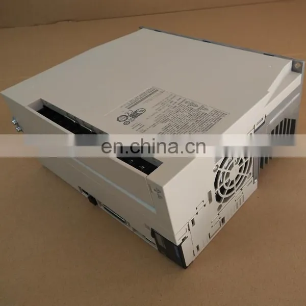 Yaskawa Sigma 7 AC Servo Drive 5kw SGDS-330A00A002 photo-2