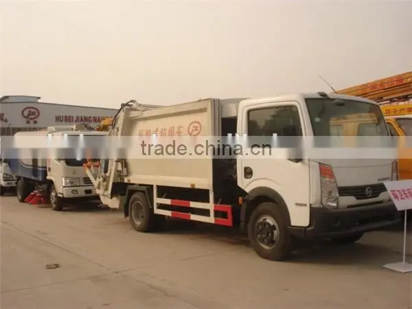 Small Garbage Truck for Sale photo-2