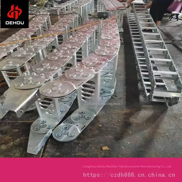 Stainless Steel Cable and Oil Pipe Threading Drag Chain, Double-row Steel-aluminum Tank Chain photo-5
