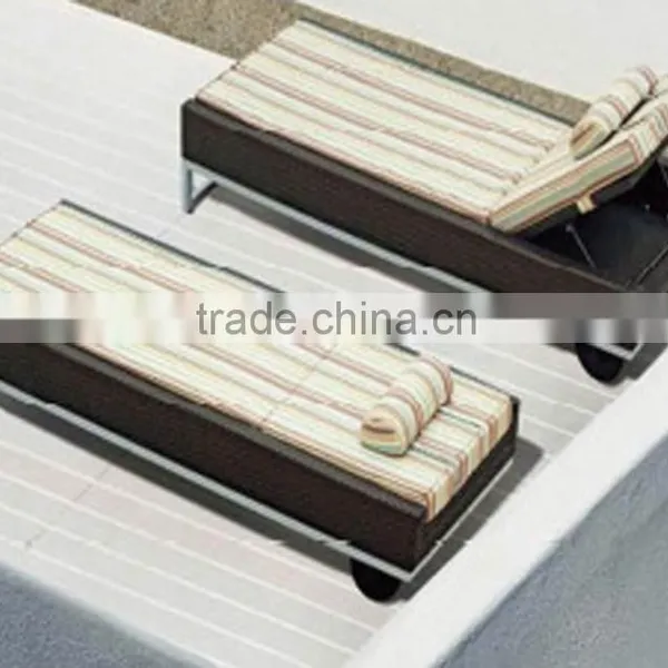 All Weather Outdoor Wicker Rattan Beach Chair photo-2
