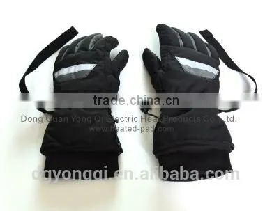 Good Quality Heated Gloves Powered by 7.4V Li-ion Rechargable Battery for Skiing photo-4