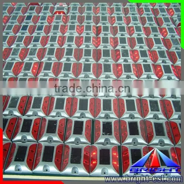 2015 New Product Hot Sale Solar Cat Eyes LED Road Stud,cat Eye Reflective Road Stud photo-3