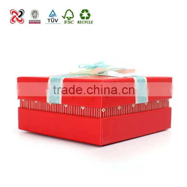 Eco-Friendly Colorful Magnetic Paper T-Shirt Packaging Box photo-2