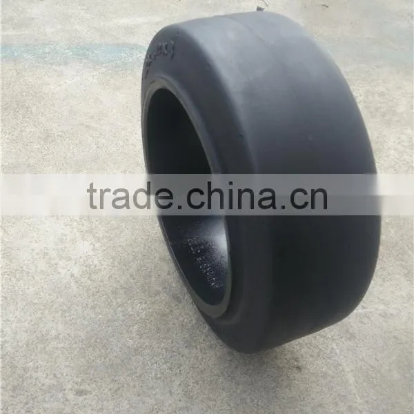 Press-on Solid Rubber Tire for Foklift High Quality Smooth Tread Tire 12 x 4 1/2 x 8 Inch photo-5