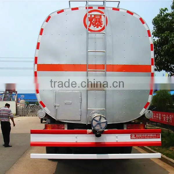 Hot Dongfeng 8x4 30000L Fuel Oil Delivery Trucks With Euro 3 photo-5