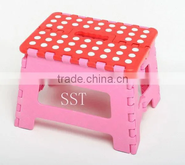 OUTDOOR Small and Exquisite Garden Plastic Folding Stool for Camper photo-3