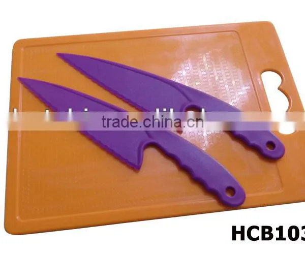 plastic bread board with bread knife