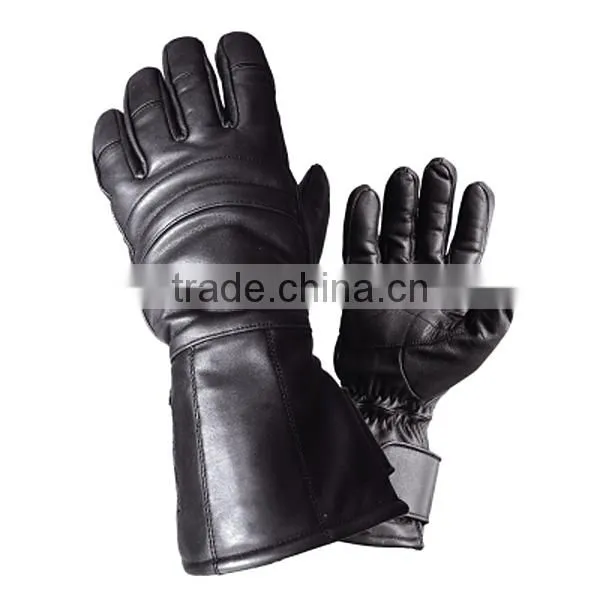 Gauntlet Gloves photo-2