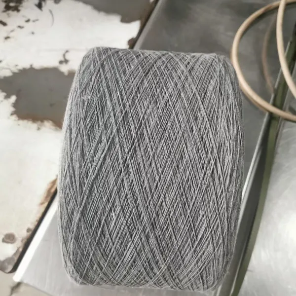 Recycled Yarn Manufacturer Nm10/1 Grey Open End Cotton Polyester Working Glove photo-2