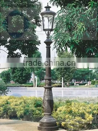 Cast Aluminum Street Lamp Pole