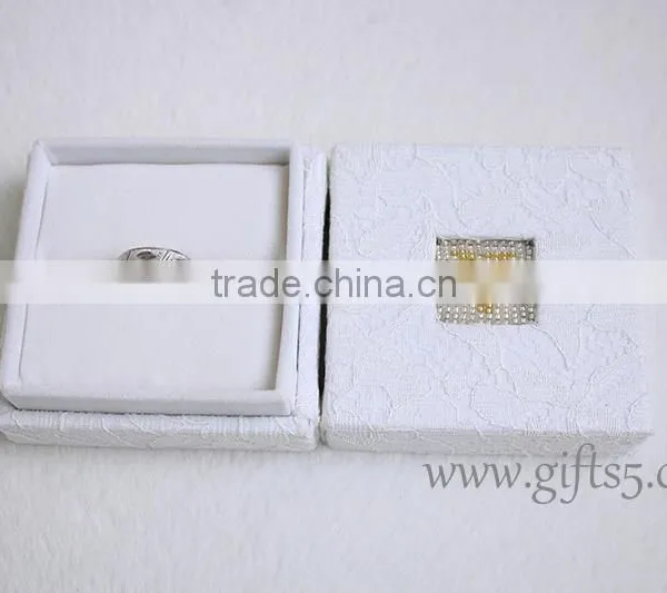 Elegant Personalized Wedding Ring Box for Ceremony With Beaded Name Plate of Y photo-2