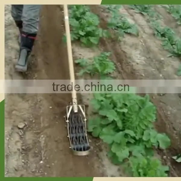2015 New Designed Hand Rotary Cultivator for Garden Lawn Ripper photo-2
