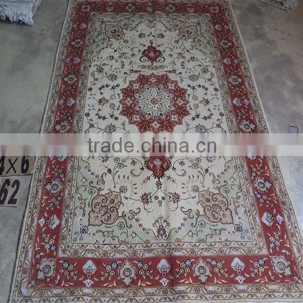 Artificial Silk and Wool Handmade Persian Carpet photo-3