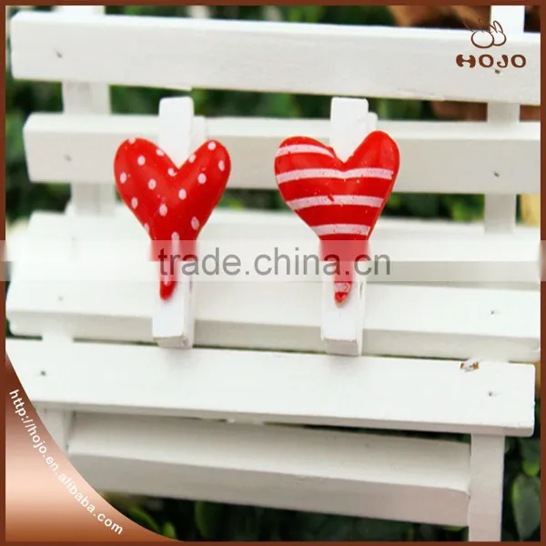 Resin Material Heart Shaped Wooden Clip Wedding Decoration