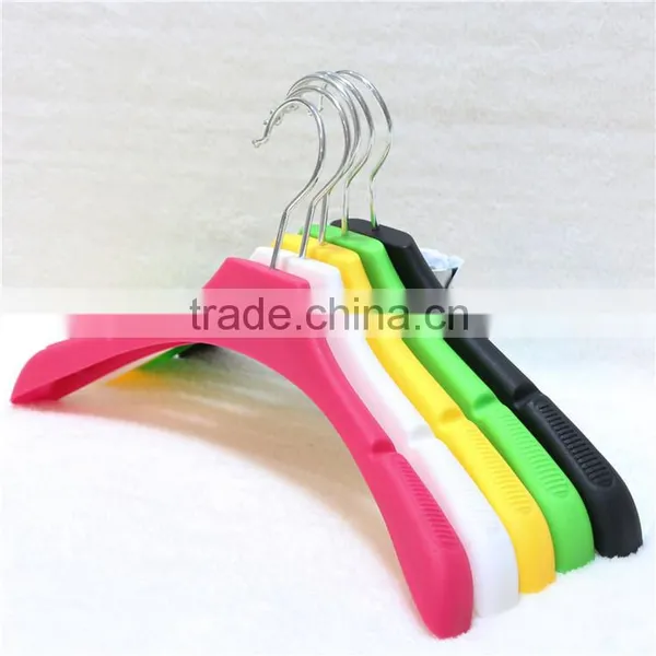 Colorful Plastic Baby Clothes Hanger for Kids Clothes