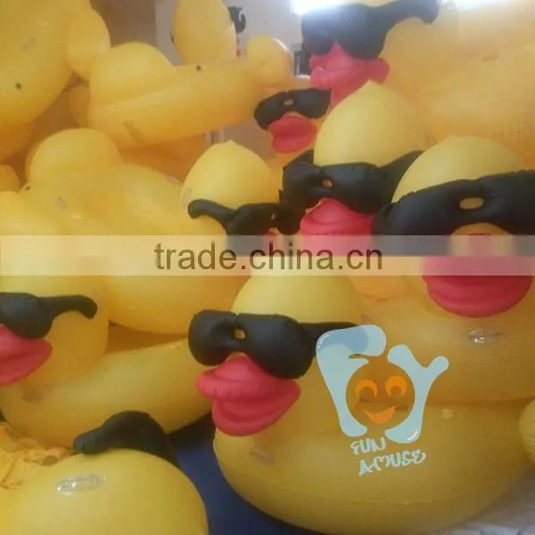 2017 Factory Price Giant Duck With Glasses Animal Pool Float photo-3