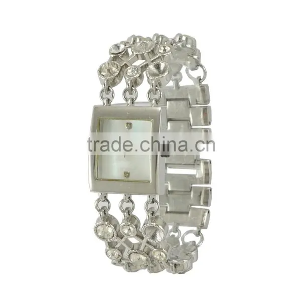 New Models Unique Design Big Diamond Bands Alloy Quartz Jewelry Watch photo-4