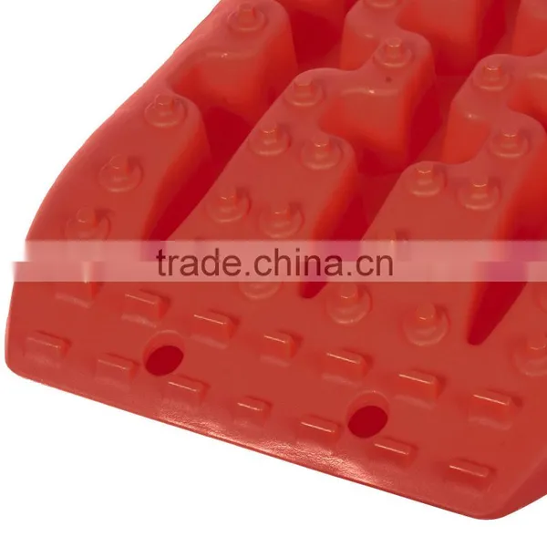 NEW 4WD Recovery Tracks Sand Track Snow Track 4X4 PARTS RED photo-4
